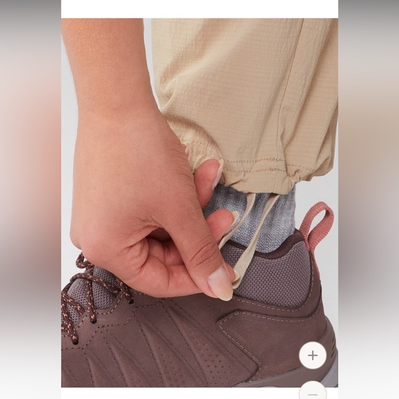 Athleta Trekkie utility cargo pants - Picture 3 of 10